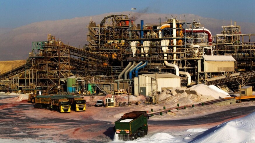 Israel Chemicals boosted sales but cut production