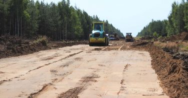 Slavkaliy to lay a rail track