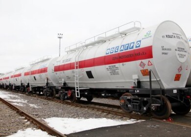PhosAgro to purchase molten sulfur tank cars from UWC