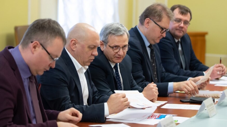 Ukraine calls for restricting import of fertilizers