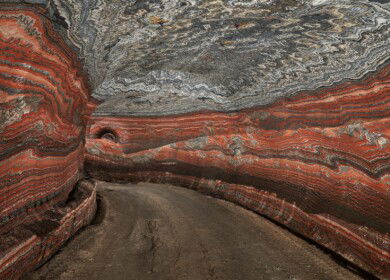 Otkritie Bank invests in potassium chloride