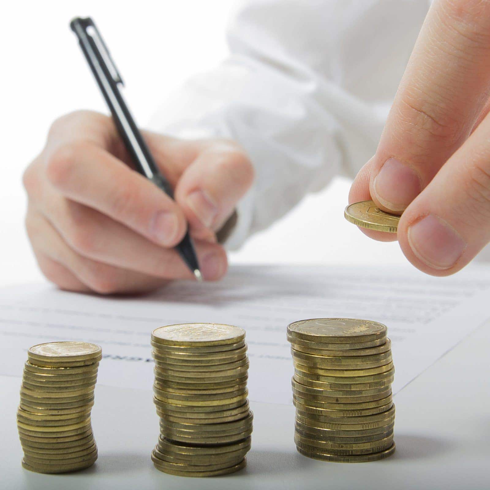 Avgust faces another lawsuit from the advertising company