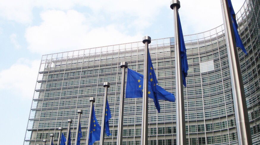 The European Commission allowed Russian fertilizer shipments