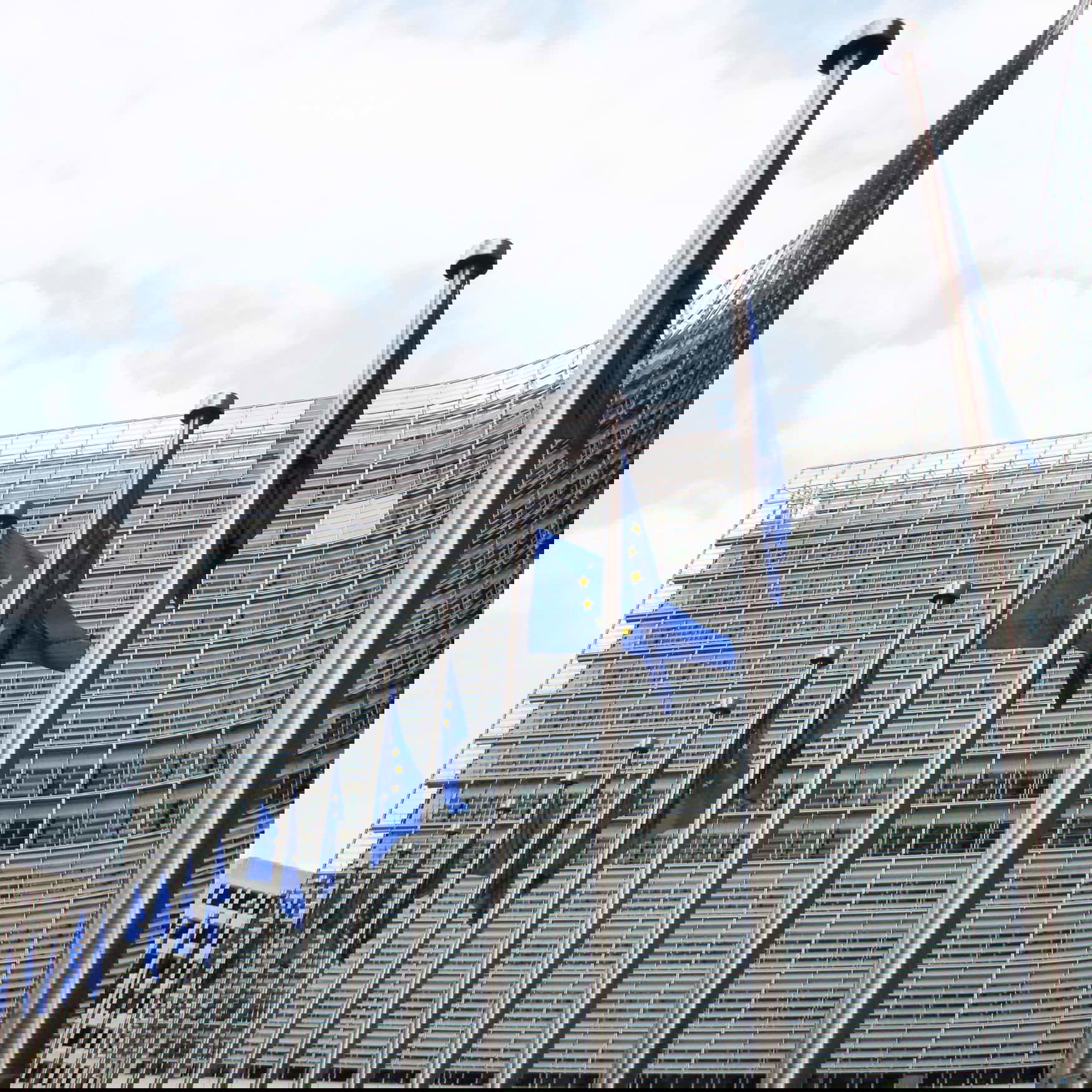 The European Commission allowed Russian fertilizer shipments