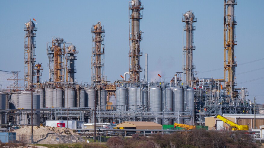 KazAzot intends to create a new ammonia-carbamide complex