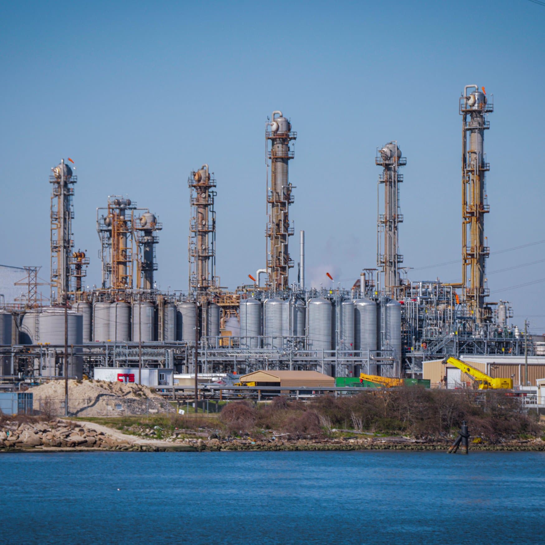 KazAzot intends to create a new ammonia-carbamide complex