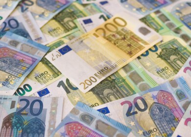 PhosAgro received decent profit from its first rouble bonds