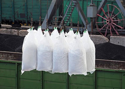 Trade group warns Morocco phosphate duty suspension risks lasting U.S. dependence on OCP