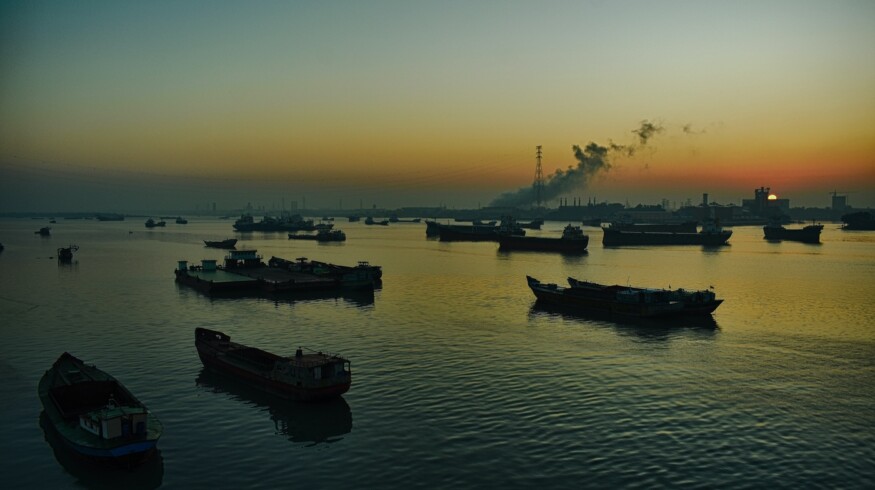 Fertilizer vessel sinks in Bangladesh disrupting supply chain