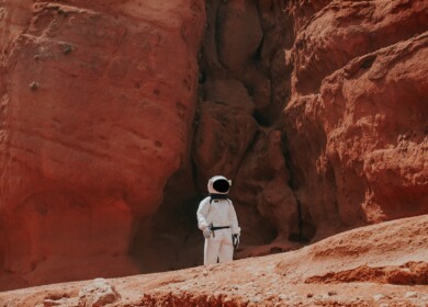 Photosynthesis mimicry paves the way for Mars colonization