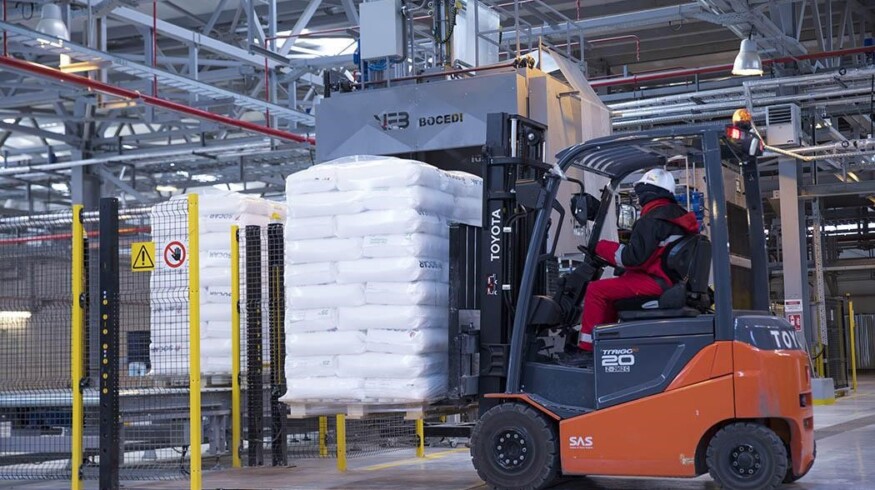 Pakistan receives second urea shipment from Azerbaijan’s SOCAR plant
