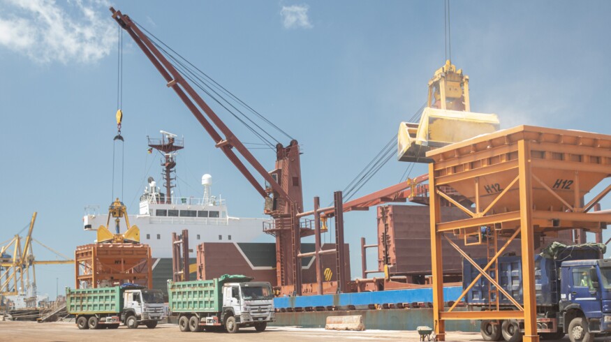 Russia donates 23,000 tonnes of fertilizer to Zimbabwe