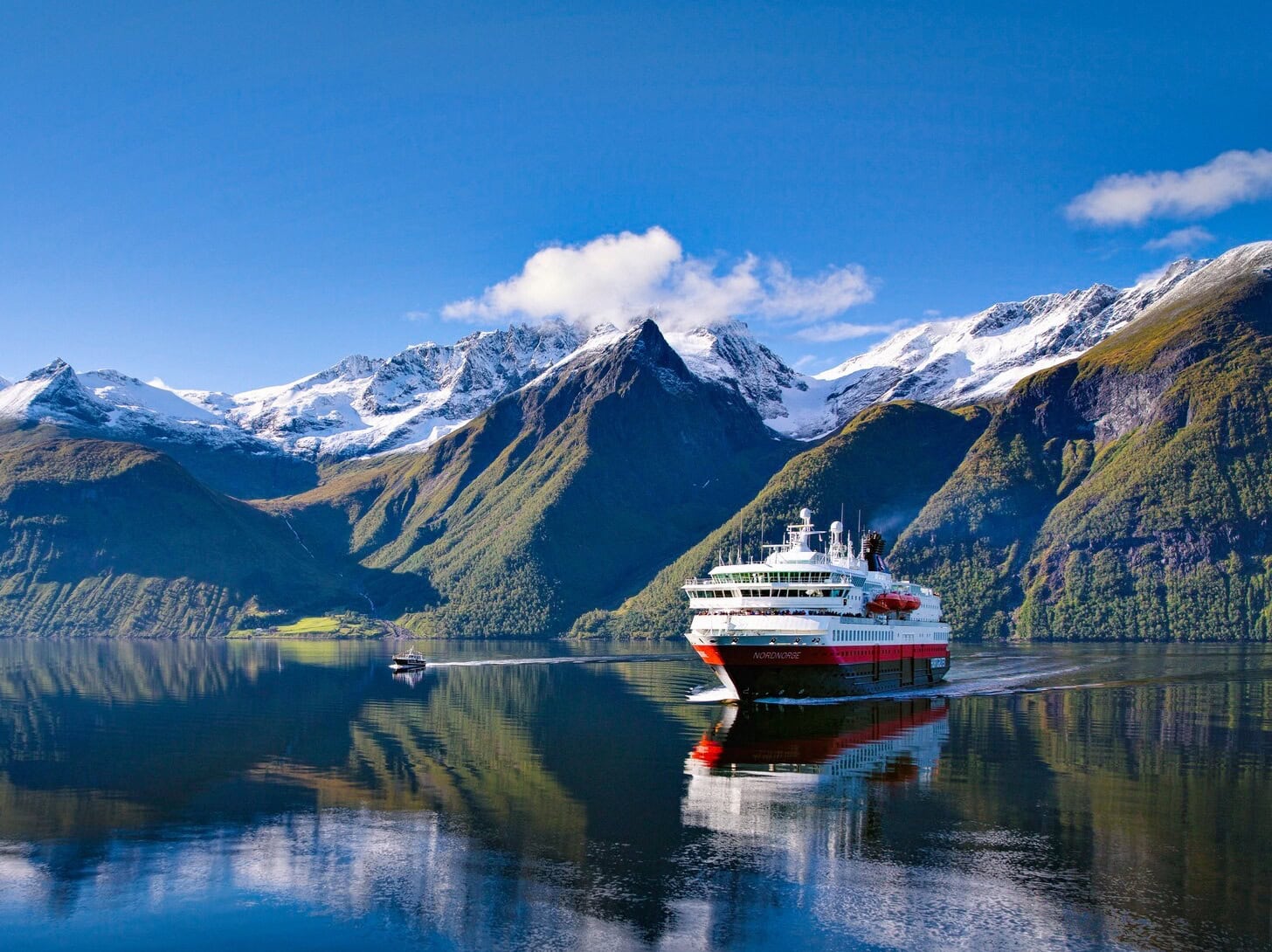 Hurtigruten achieves major milestone in zero edible food waste initiative