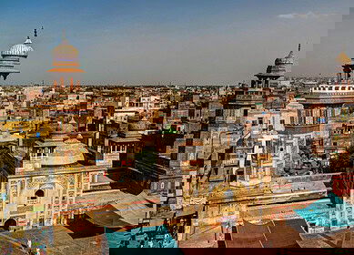 Pakistan’s government halts urea price hike to support farmers