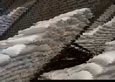 Pakistan mandates fertilizer shops in every district to ensure farmers support