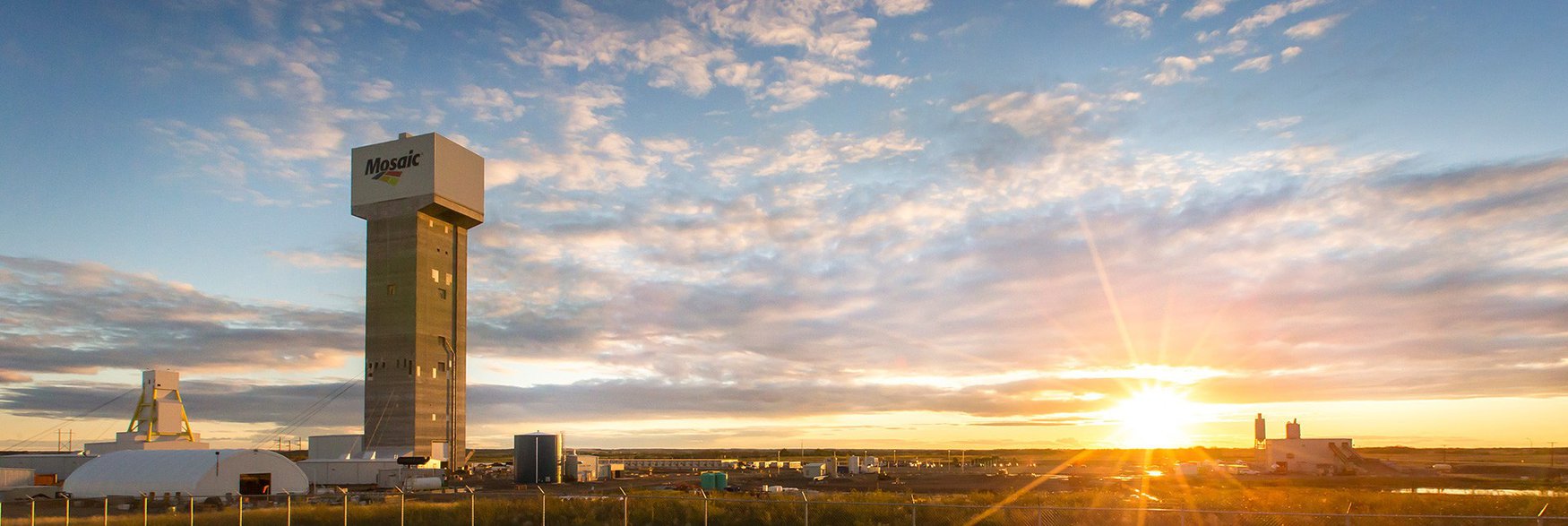 Mosaic reports operational disruptions, maintains resilience in financial outlook