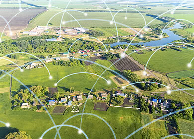 Two-thirds of U.S. large crop farms adopt precision agriculture