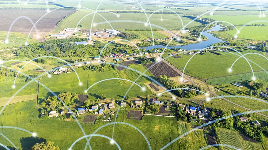 Two-thirds of U.S. large crop farms adopt precision agriculture