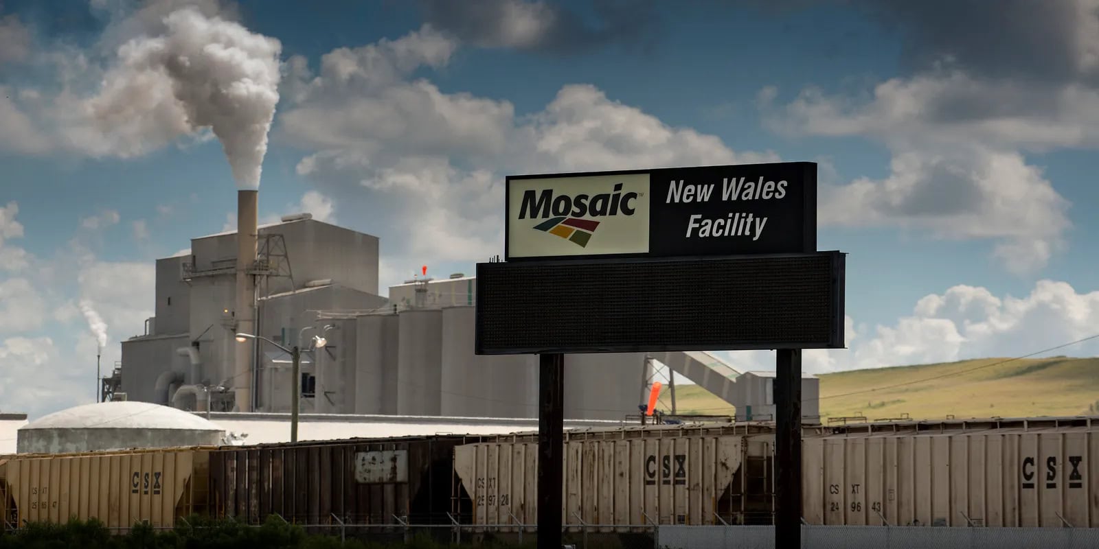 Environmental groups challenge Mosaic in Florida over phosphogypsum road plan and underground wastewater well concept