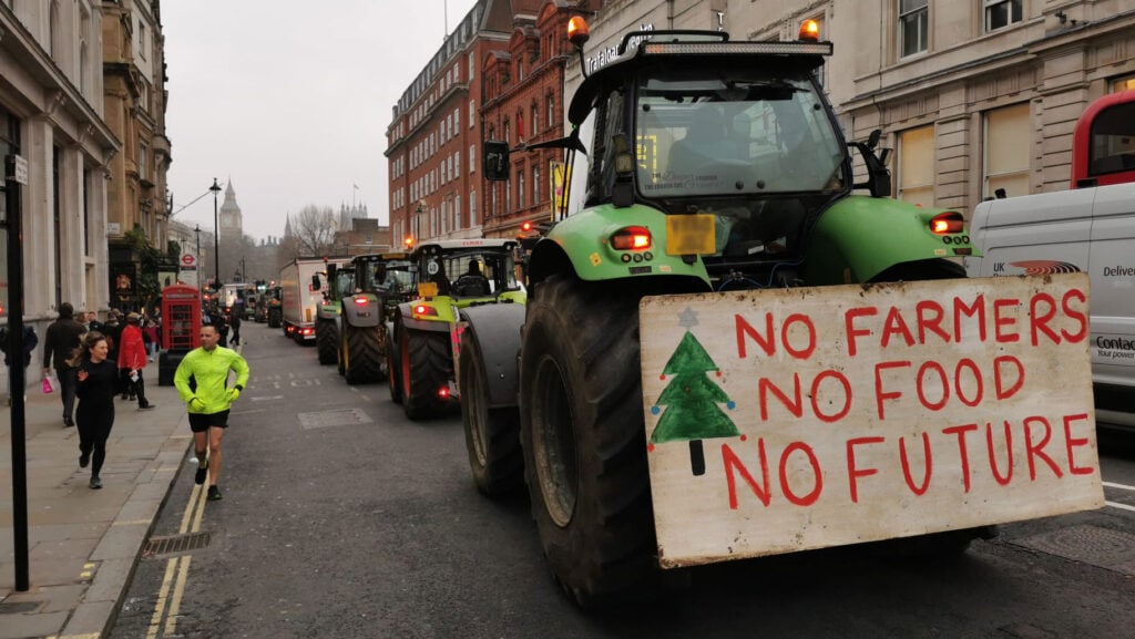 UK farmers brought over 1,000 tractors to London to protest against new 20% inheritance tax