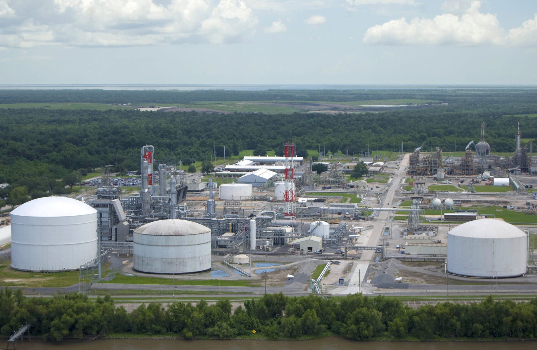 CF Industries reports rise in Q4 2024 profit on higher ammonia sales