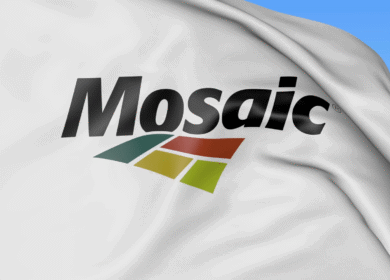 Mosaic reports quarterly loss and lowers phosphate outlook due to rising sulfur prices