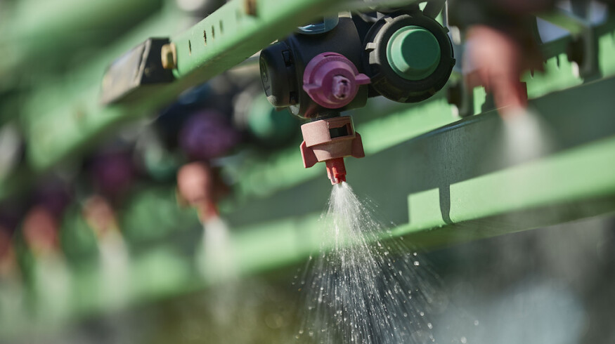 Bayer extends cereal herbicide lineup with new registrations in Canada