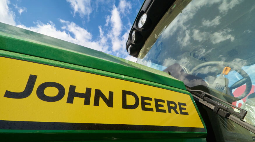 John Deere unveils dual fertilizer system and FurrowVision for 2027 planters