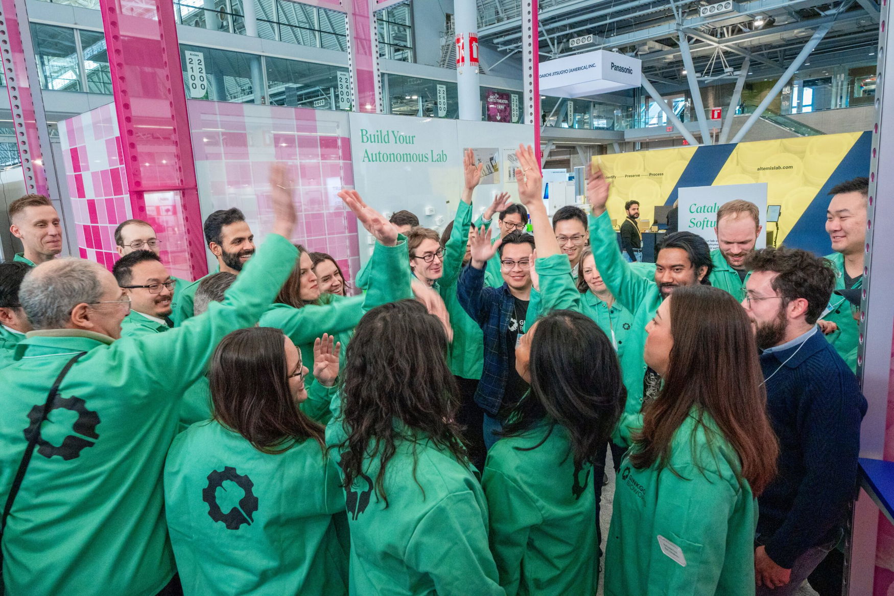 Ginkgo Bioworks and Invaio Sciences team up on peptide crop protection