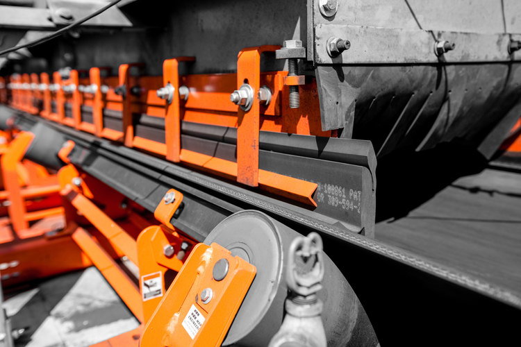 Martin Engineering launches new conveyor dust control systems to cut emissions and maintenance costs