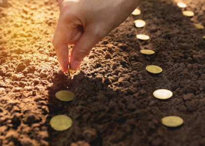 U.S. farm groups press Mosaic and Simplot to drop support for phosphate import duties