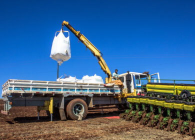 U.S. retail potash and UAN prices fall for first time in 14 weeks