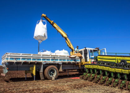 U.S. retail potash and UAN prices fall for first time in 14 weeks