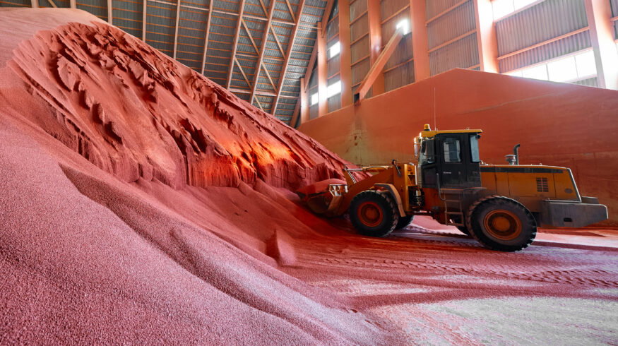 65 farm groups press U.S. Commerce Secretary to scrap Moroccan phosphate duties