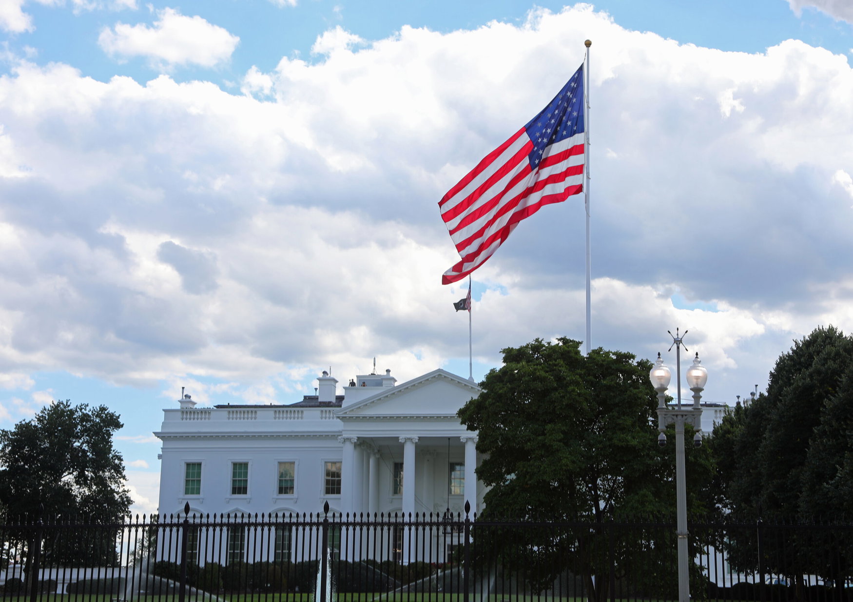 Trump extends Jones Act waiver 90 days, keeping foreign ships on U.S. fertilizer routes